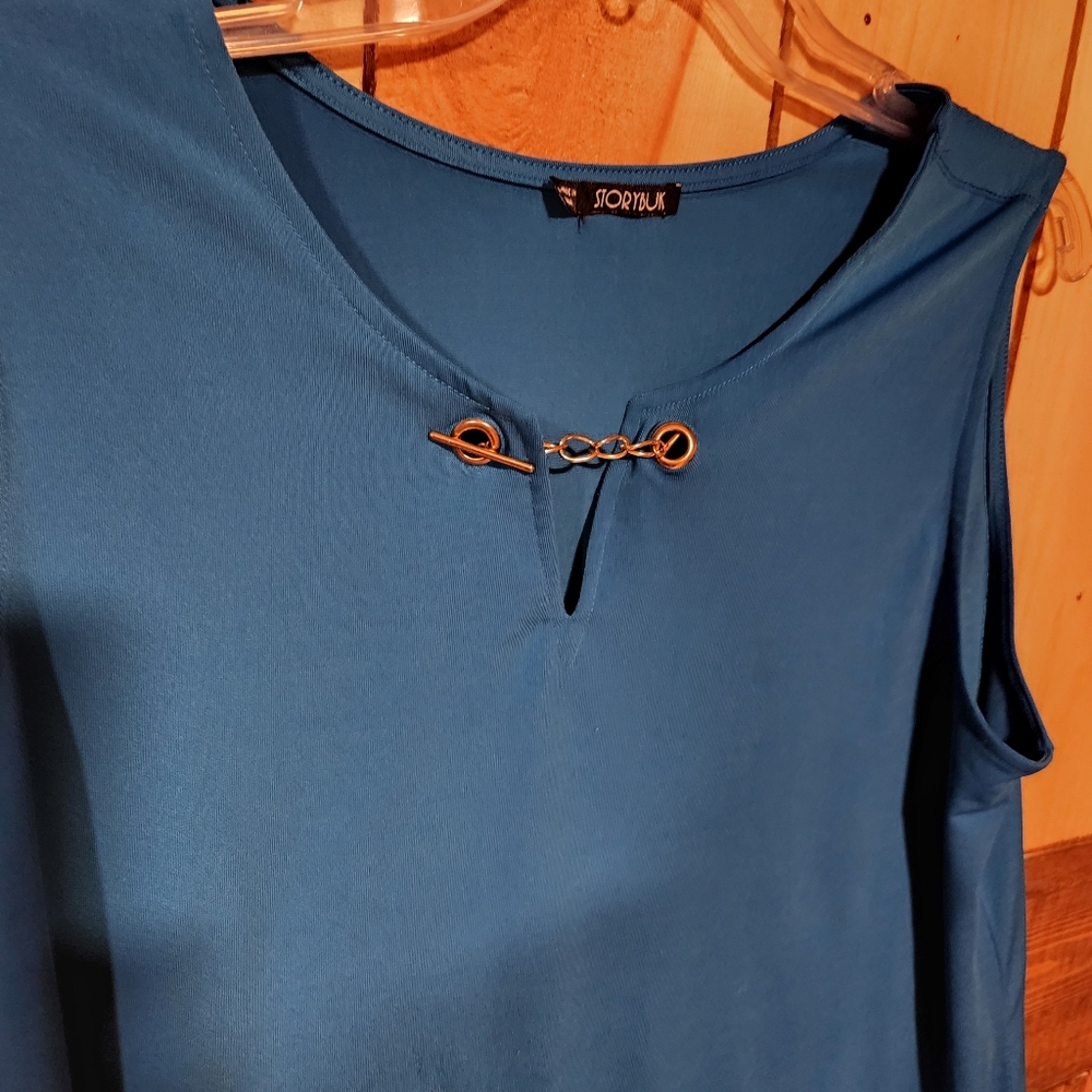 Blue Top - Picture 2 of 5